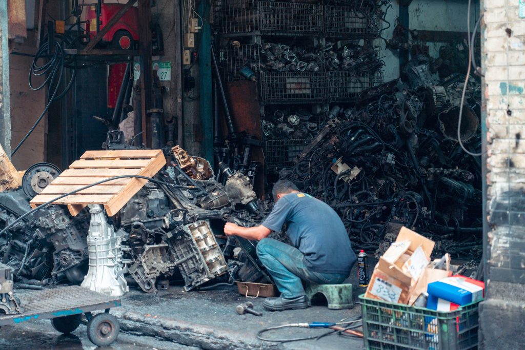 【工業五金邊角料】如何將生產廢料轉化為額外營收? Industrial Hardware Scrap recycling